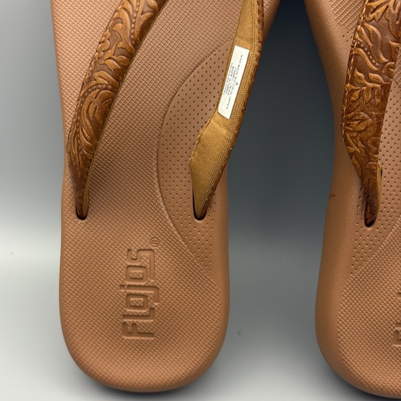 Flojos Brown Women’s Flip Flop Sandals Classic Cushioned Design size 8 NWOT - Picture 3 of 6